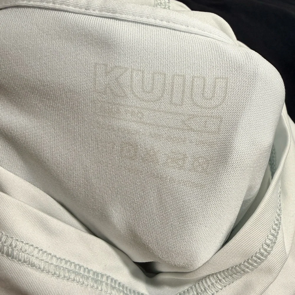 KUIU Light Gray Hooded Top - Picture 6 of 6